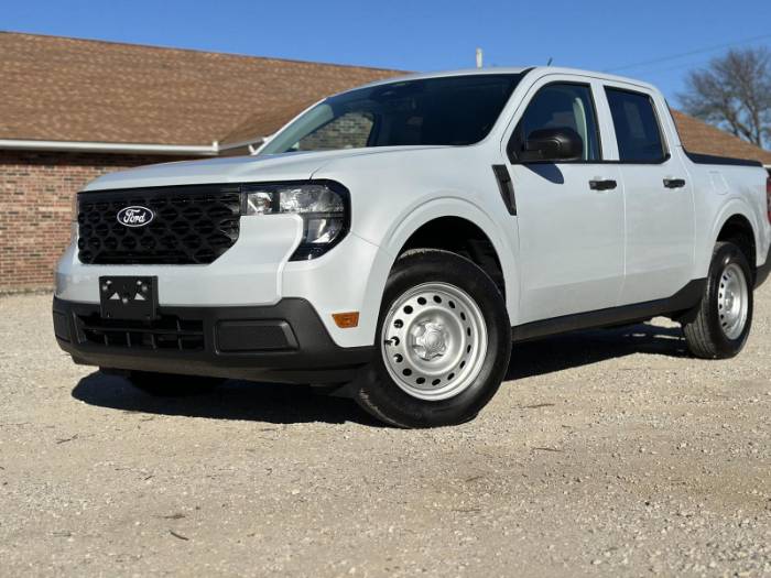 2026 Ford Maverick XL