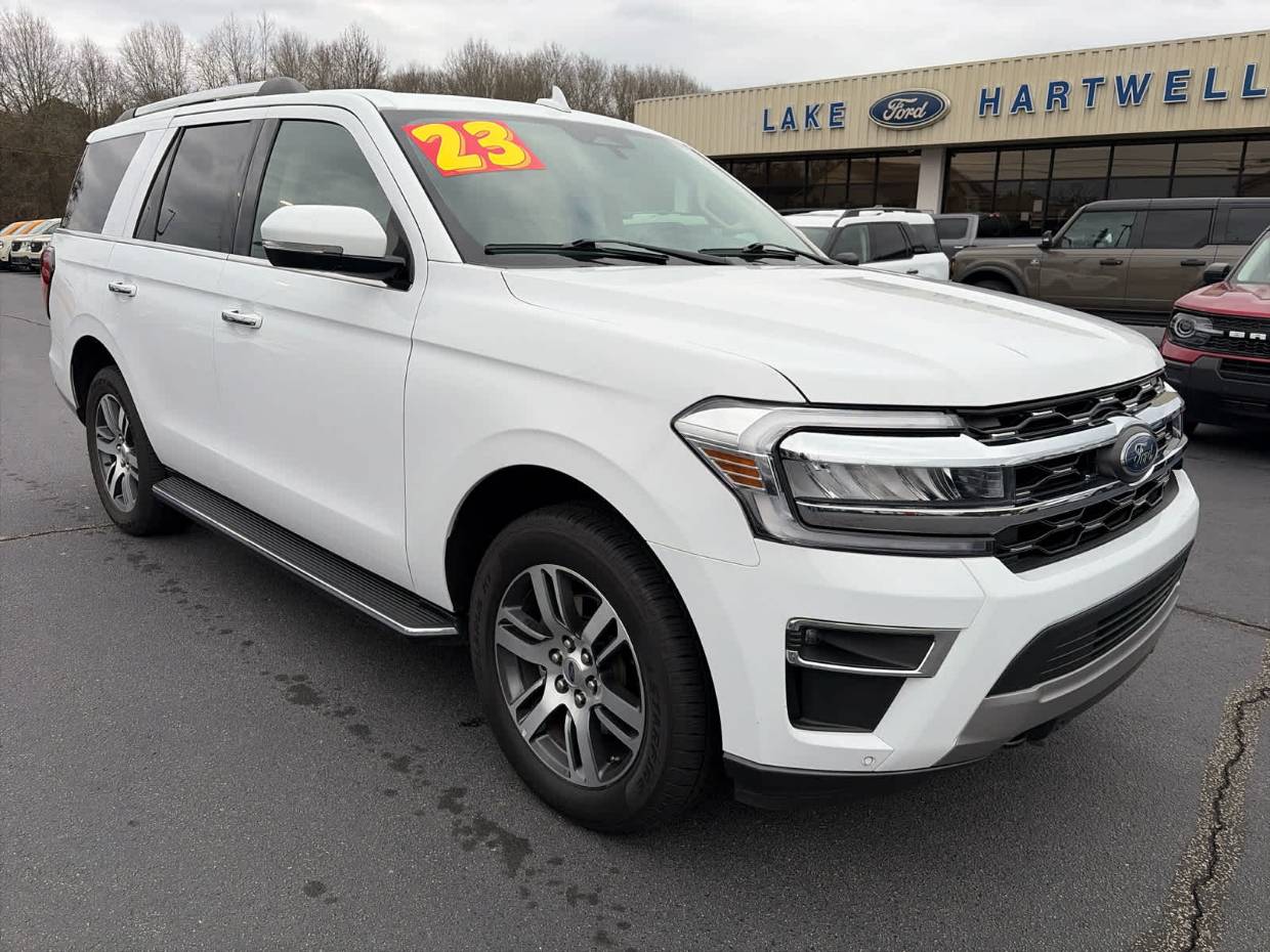2023 Ford Expedition Limited's photo