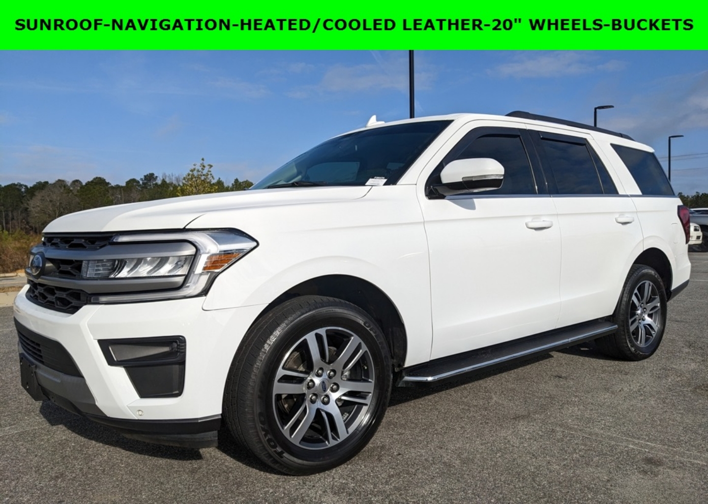 2022 Ford Expedition XLT's photo