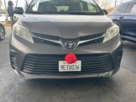 2020 Toyota Sienna LE