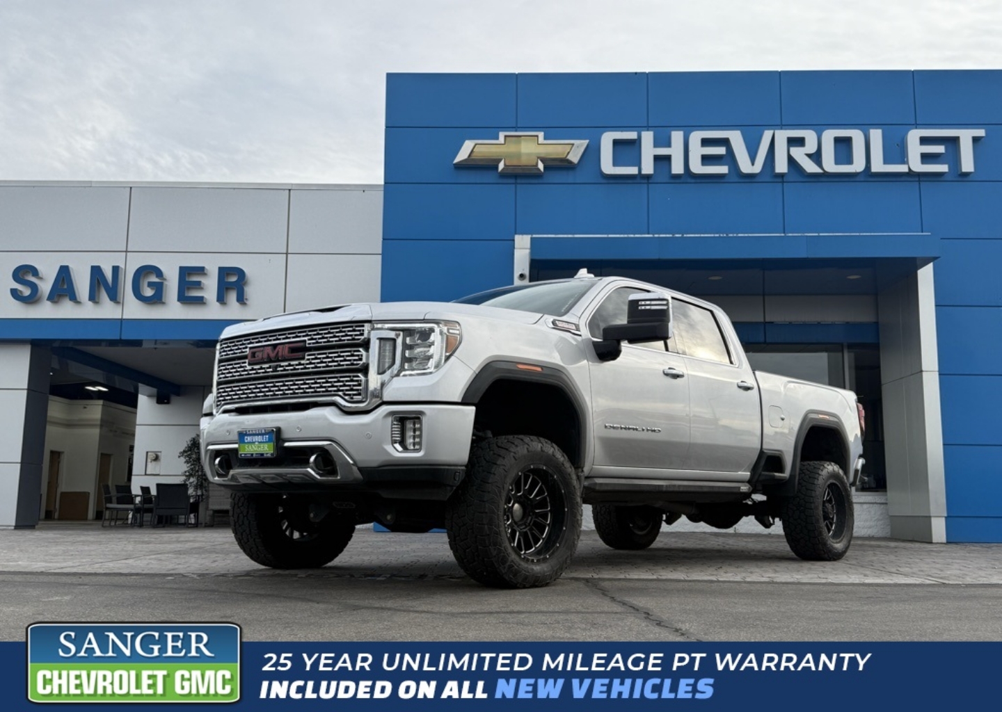 2021 GMC Sierra Denali's photo