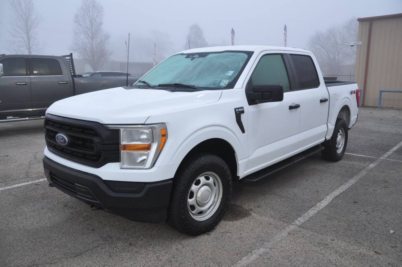 2021 Ford F-150 XL's photo