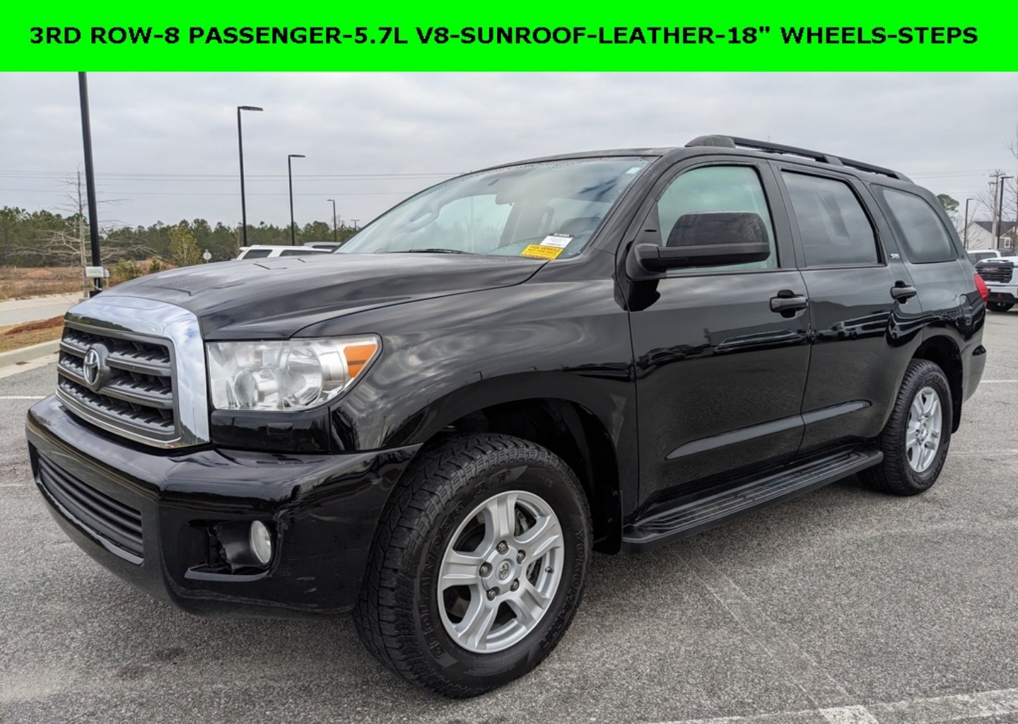 2017 Toyota Sequoia SR5's photo