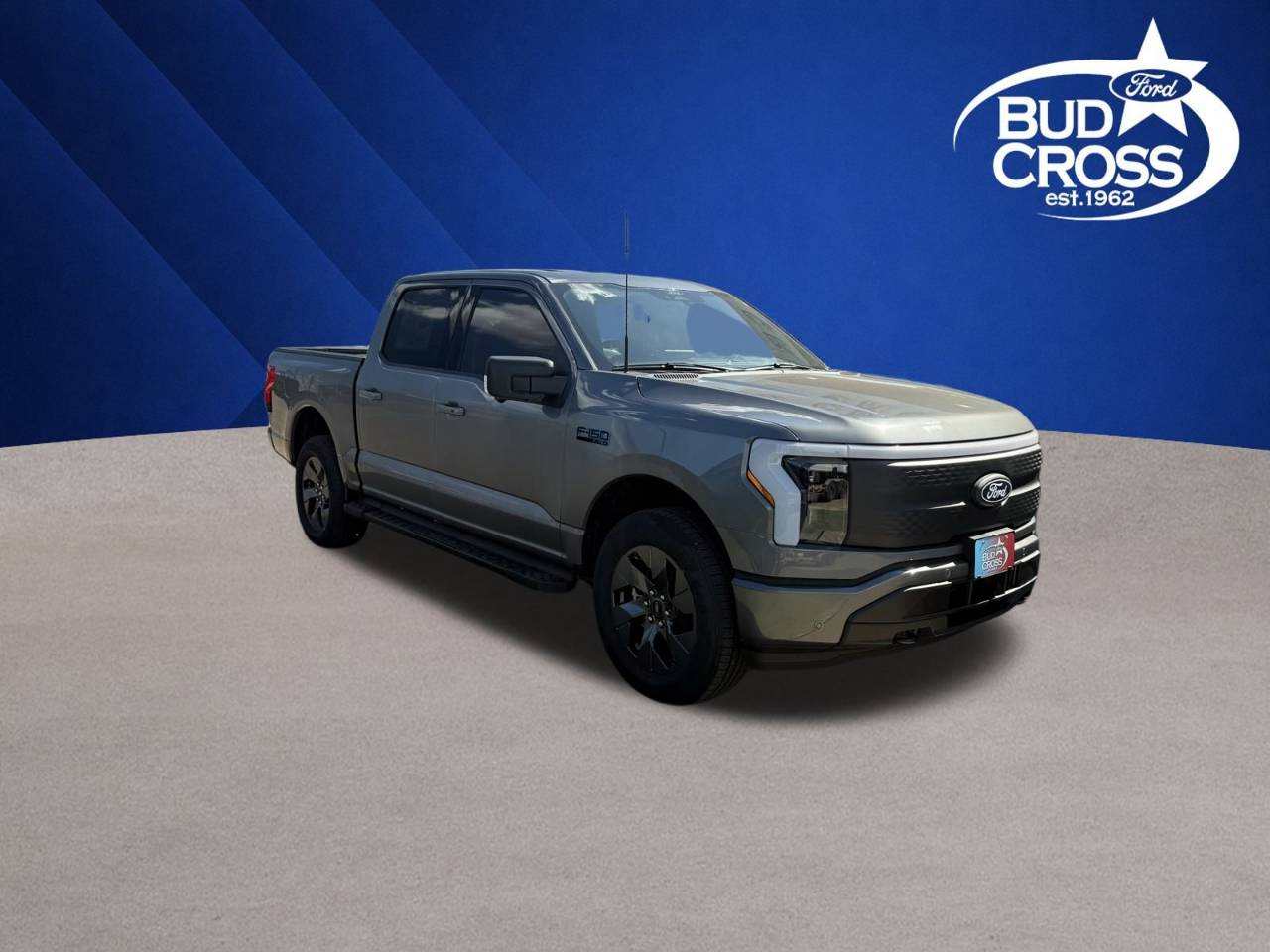 2025 Ford F-150 Lightning Flash's photo