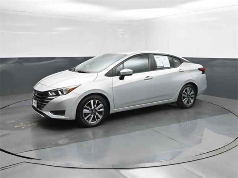 2023 Nissan Versa 1.6 SV