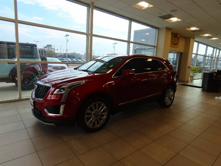2024 Cadillac XT5 FWD 4DR Premium Luxury