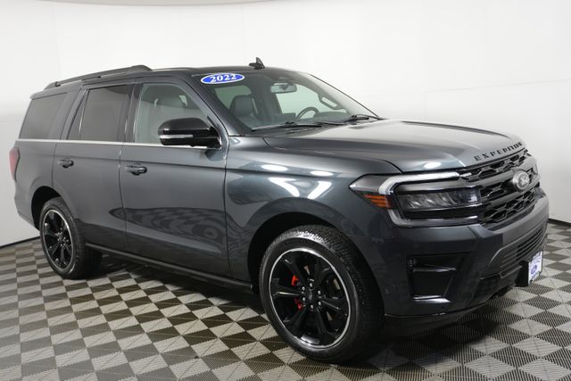 2022 Ford Expedition Limited's photo