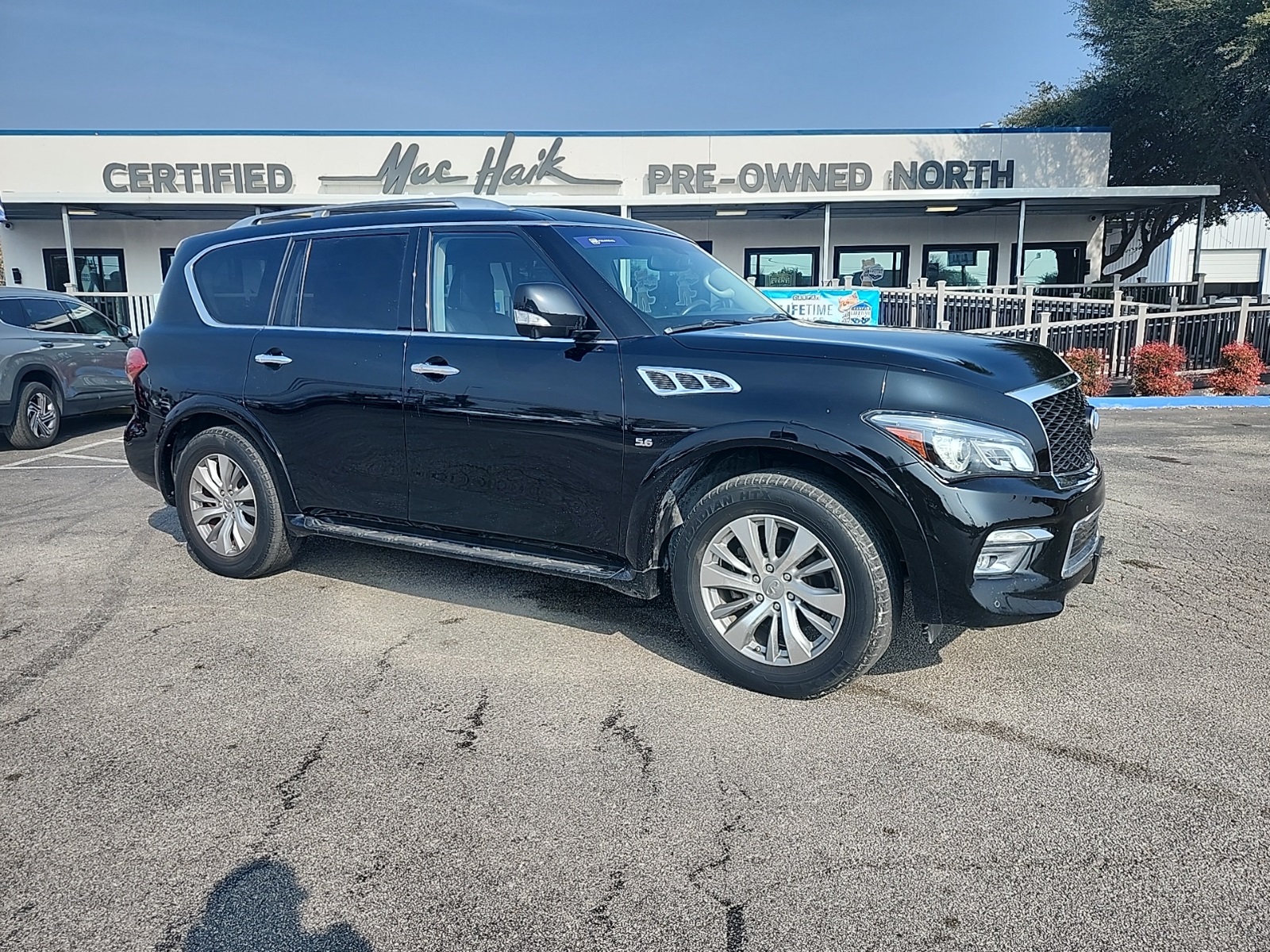 2017 INFINITI QX80 Base's photo