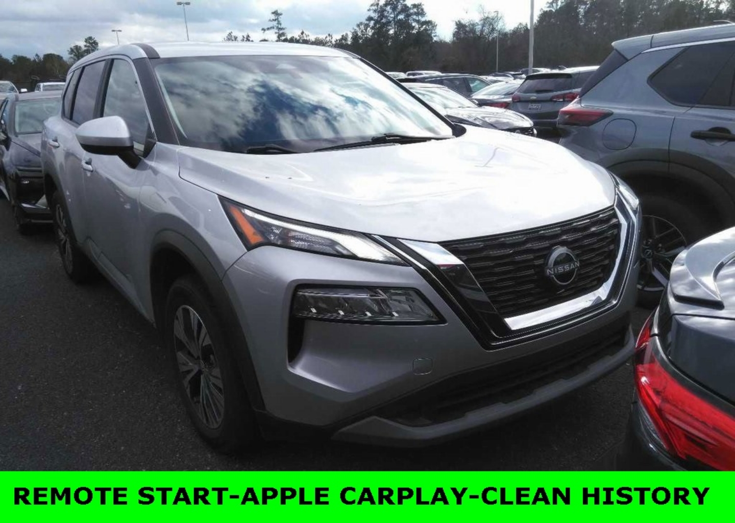 2023 Nissan Rogue SV's photo