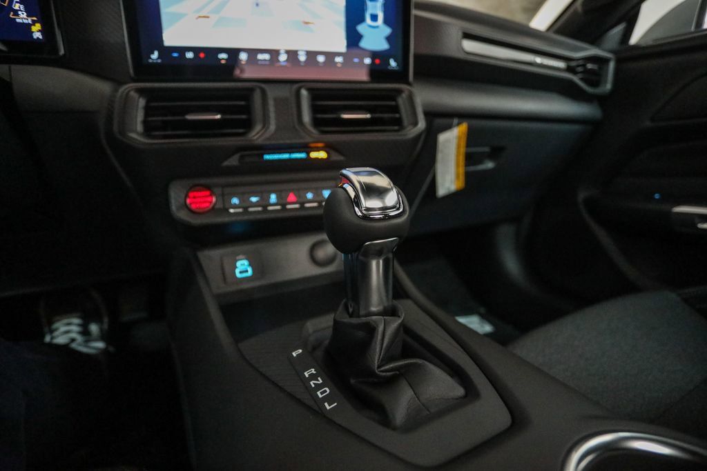 2025 Ford Mustang EcoBoost Fastback - Photo 23