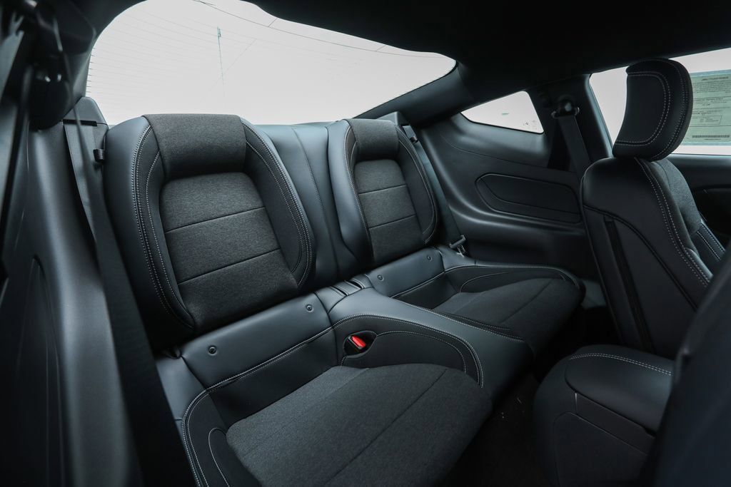 2025 Ford Mustang EcoBoost Fastback - Photo 27