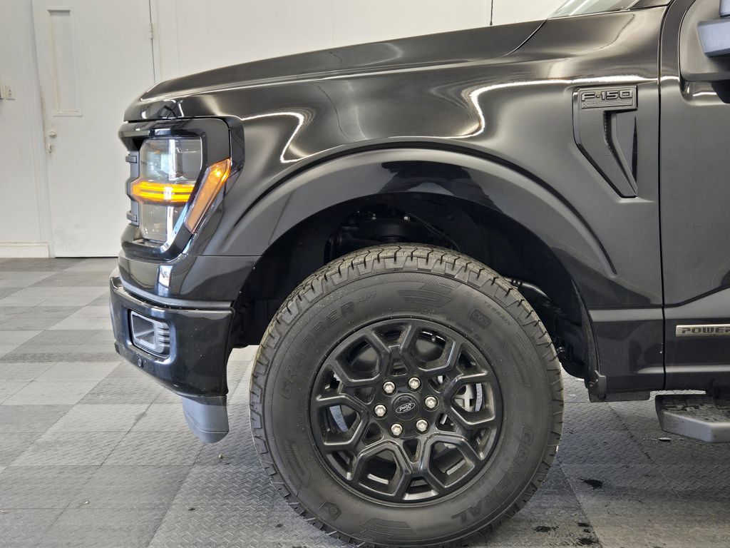 2025 Ford F-150 XLT - Photo 13