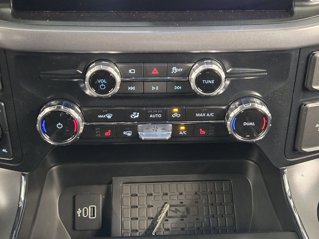 2025 Ford F-150 XLT - Photo 31