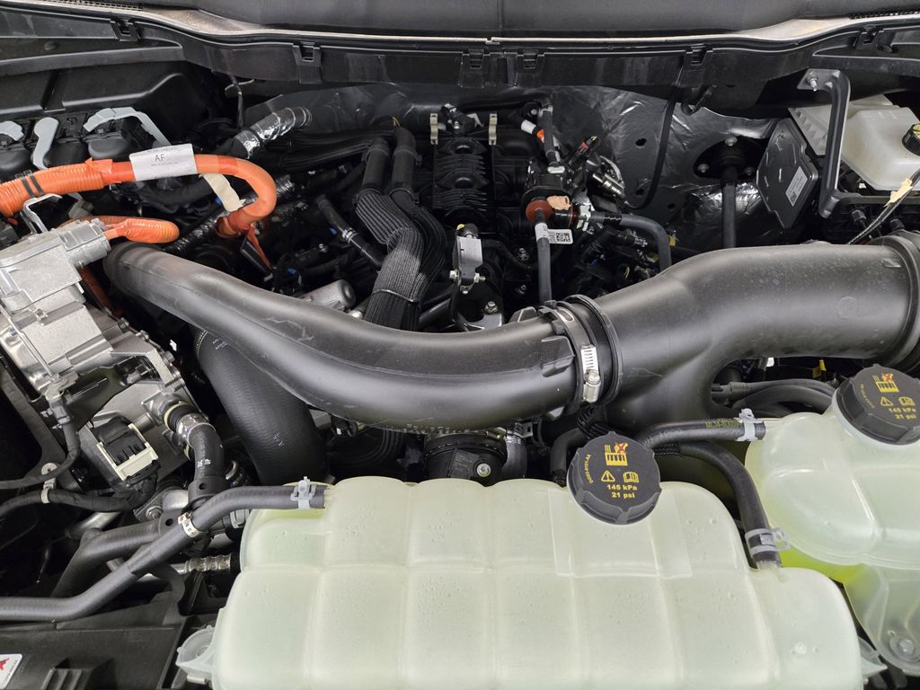 2025 Ford F-150 XLT - Photo 42
