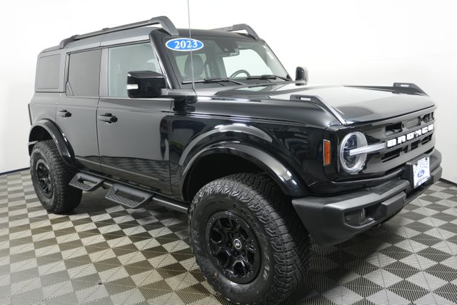 2023 Ford Bronco 4-Door Outer Banks's photo