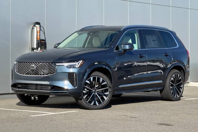 2026 Volvo XC90 Plug-In Hybrid T8 Ultra