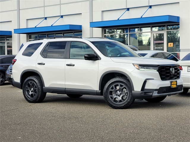 New 2025 Honda Pilot TrailSport