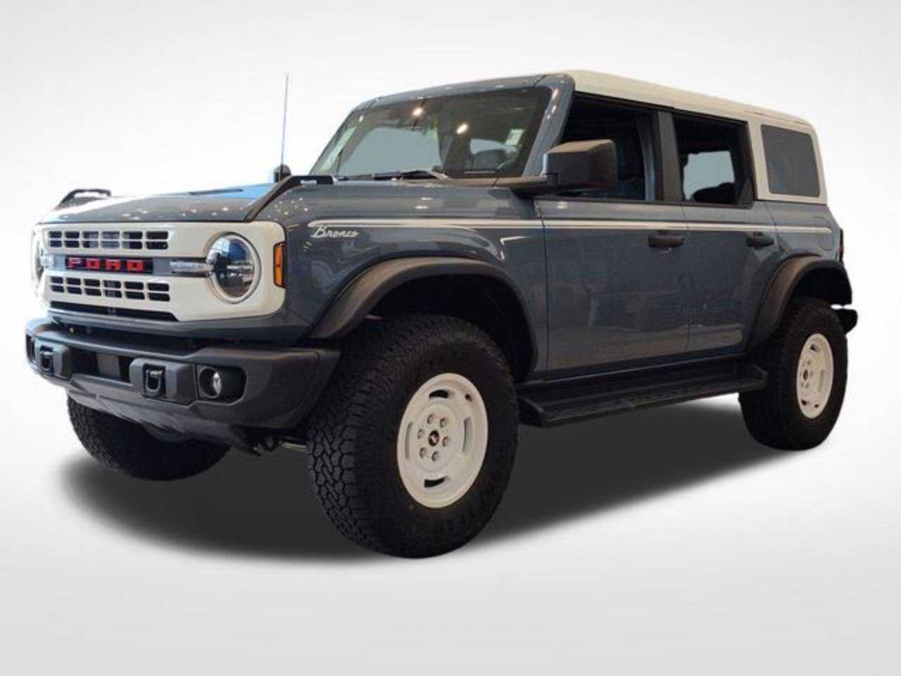 2025 Ford Bronco 4-Door Heritage Editon