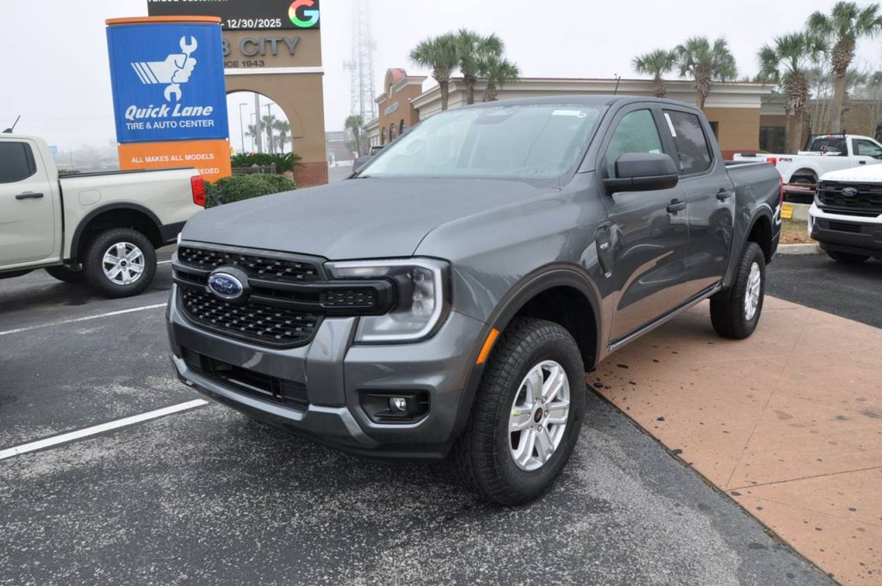 2025 Ford Ranger XL's photo