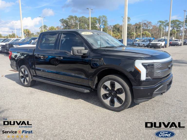 2023 Ford F-150 Lightning XLT