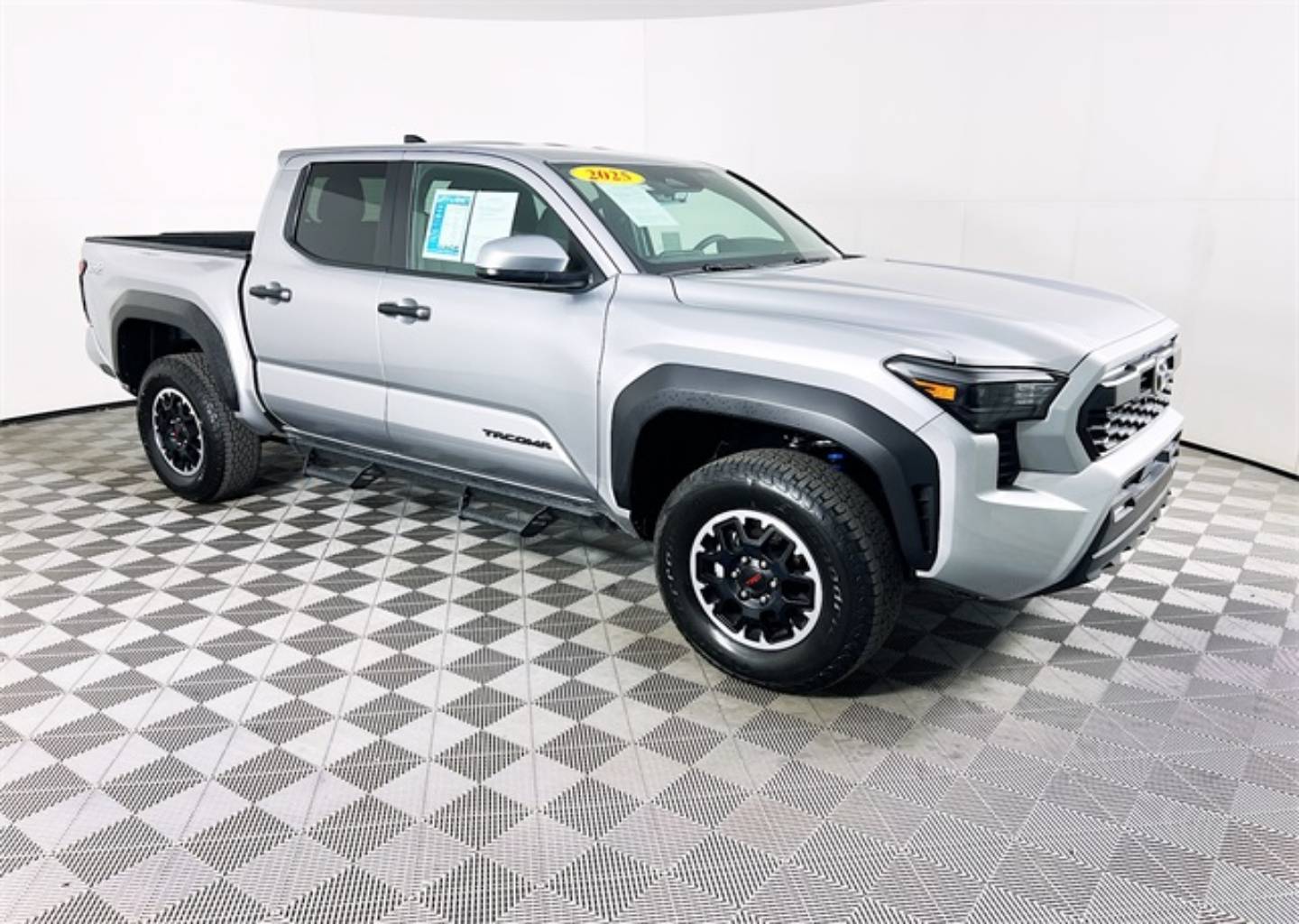 2025 Toyota Tacoma TRD Off Road's photo