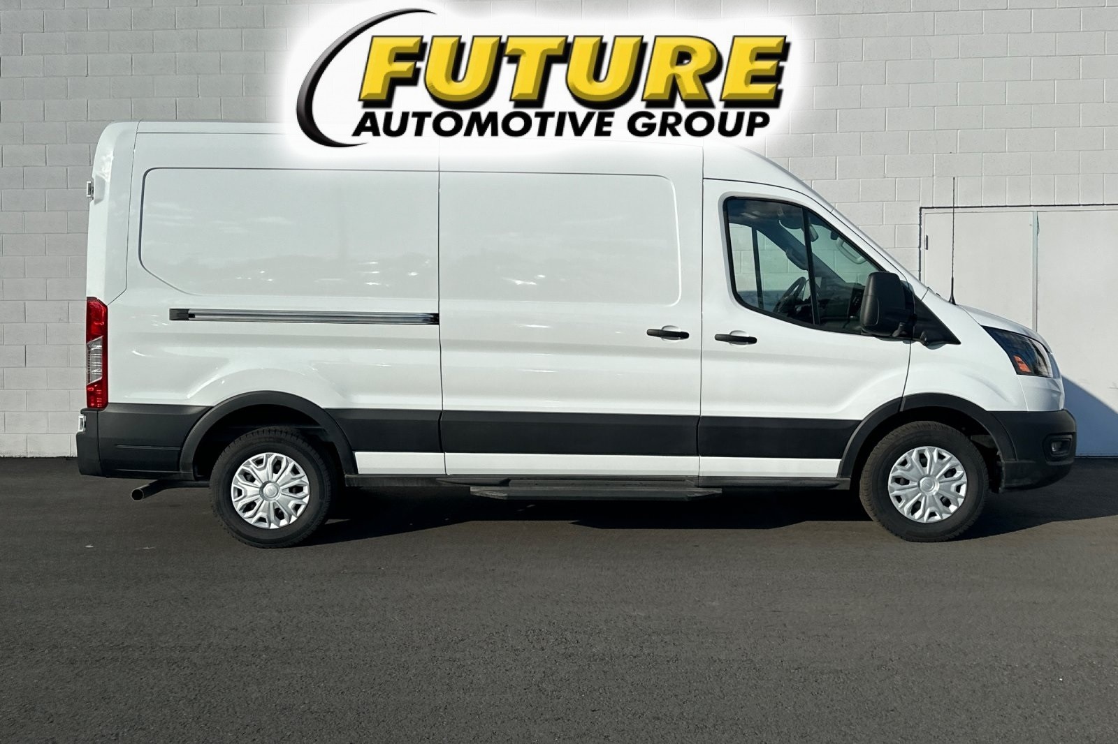 2025 Ford Transit Van Base's photo
