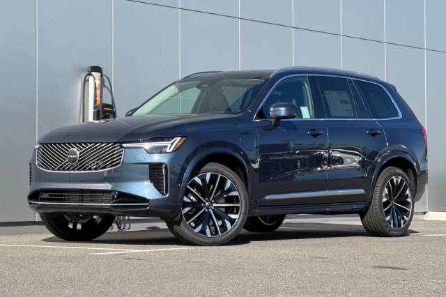 2026 Volvo XC90 Plug-In Hybrid T8 Ultra
