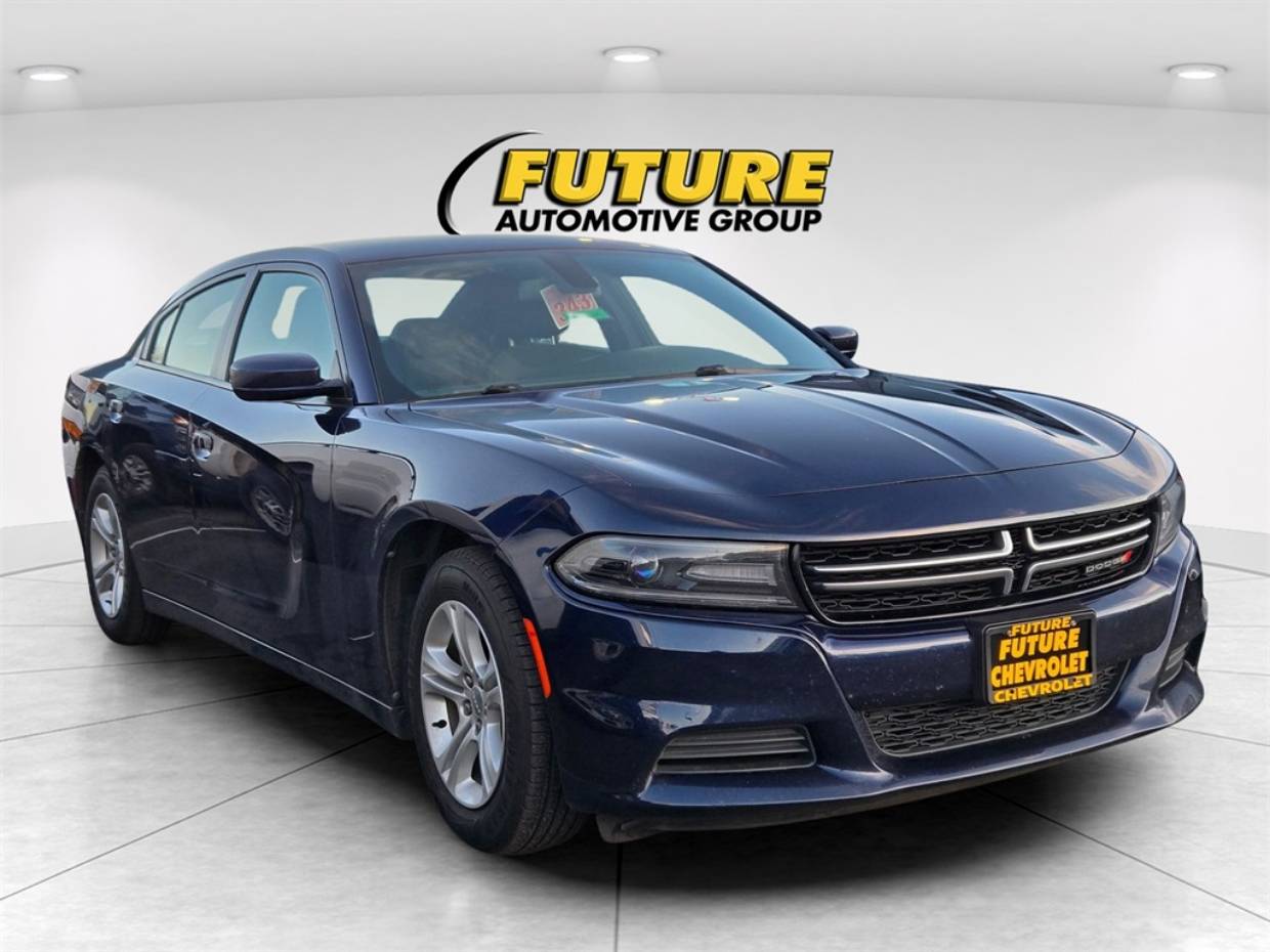 2015 Dodge Charger SE's photo