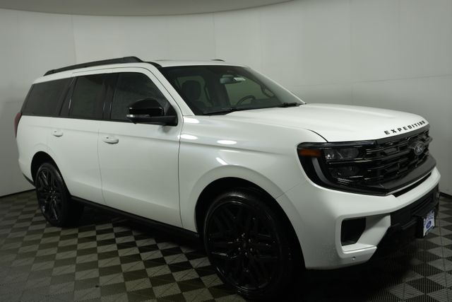 2026 Ford Expedition Platinum's photo