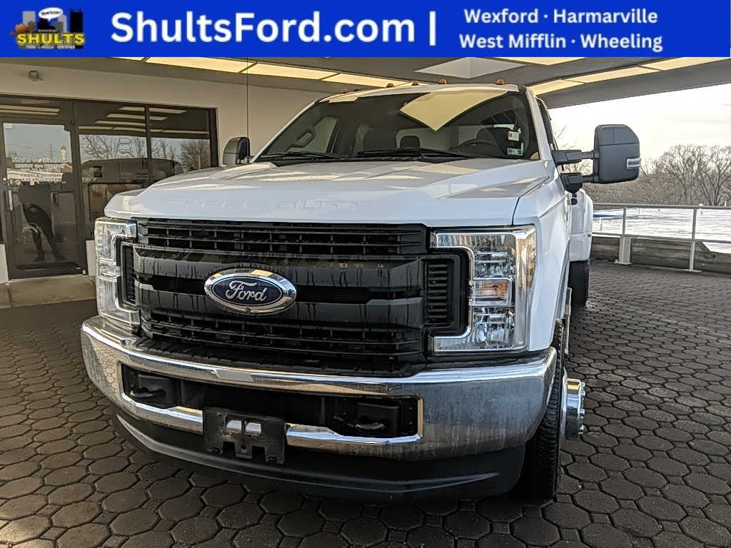 2019 Ford F-350 Super Duty XL's photo