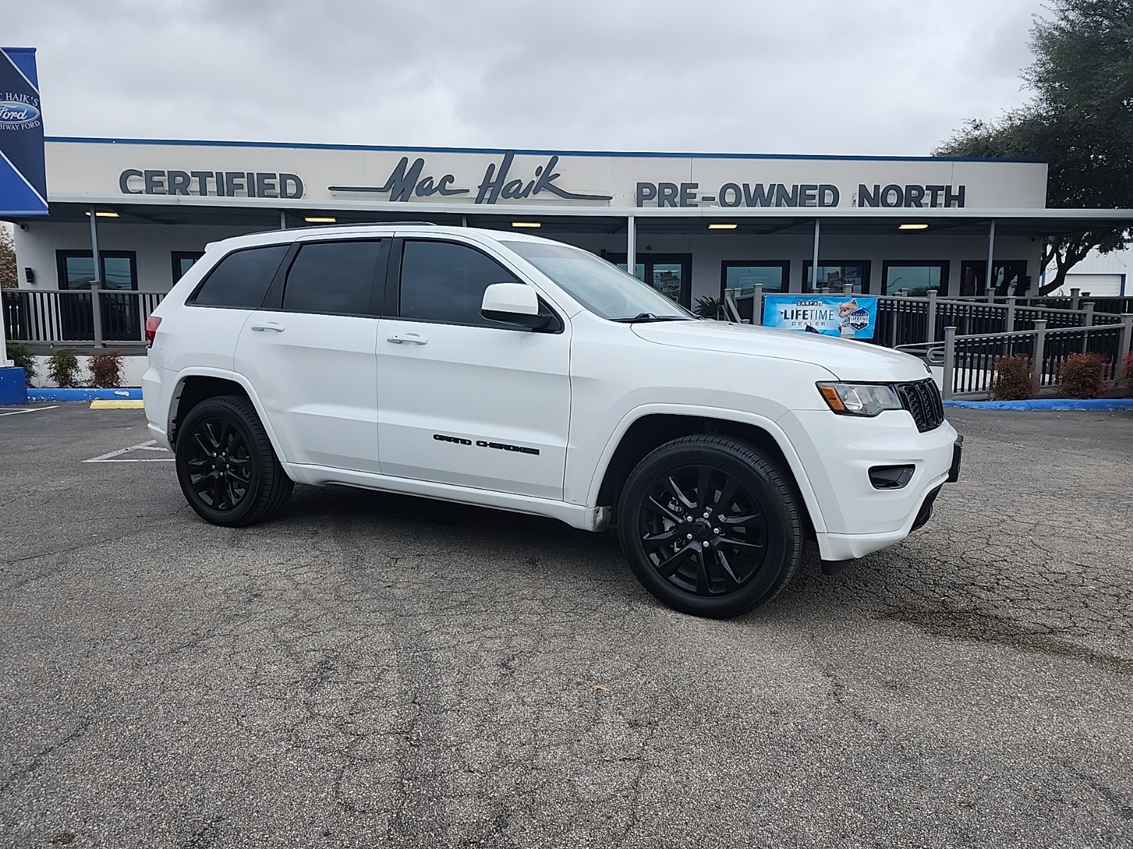 2019 Jeep Grand Cherokee Altitude's photo