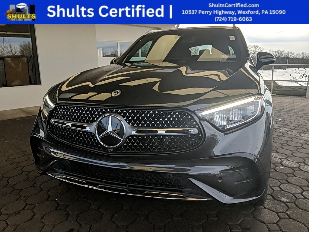 2025 Mercedes-Benz GLC Base's photo