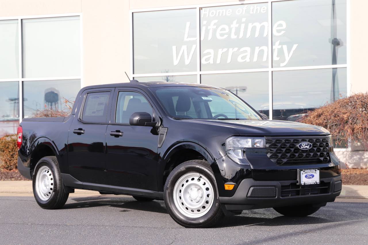 2026 Ford Maverick XL's photo