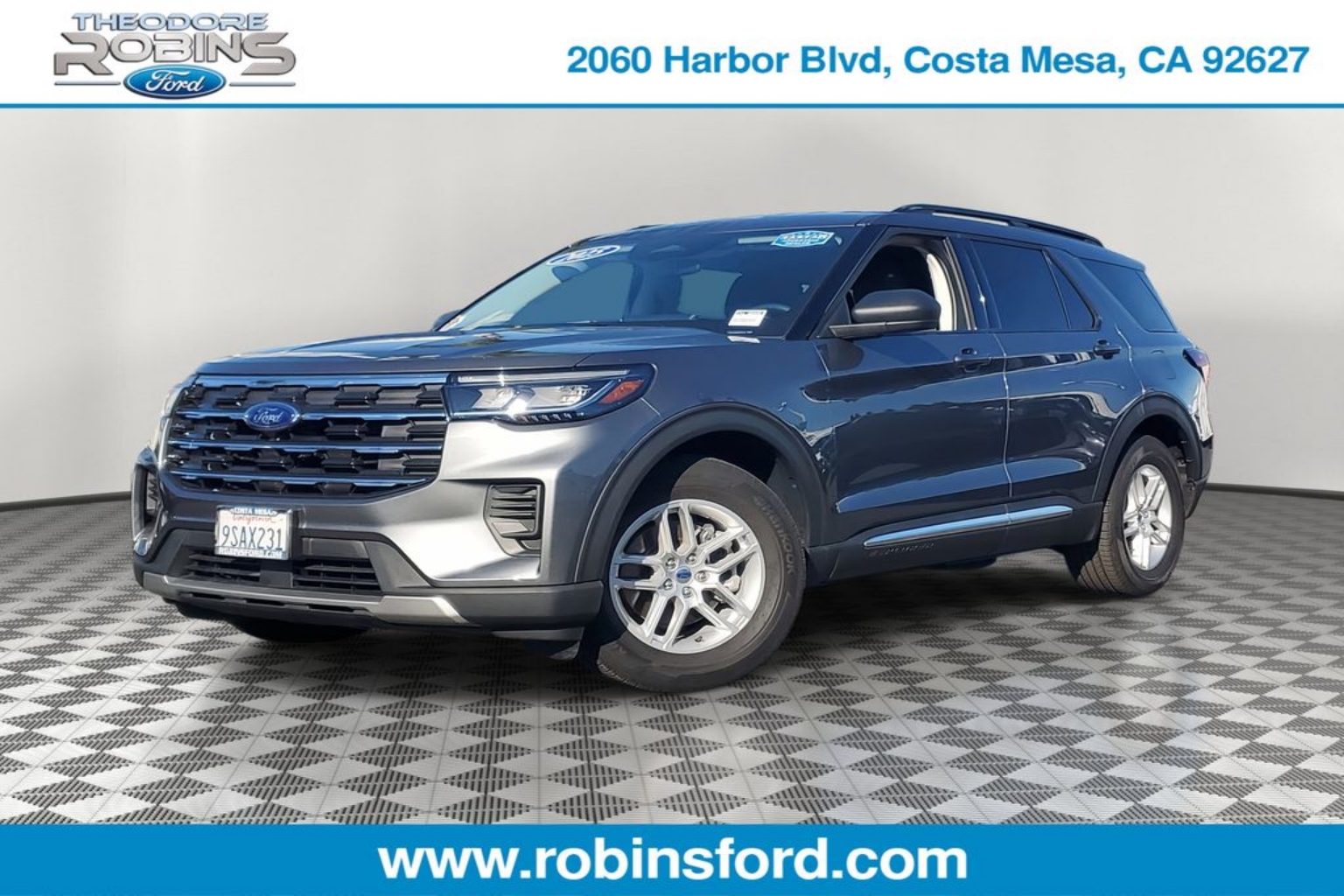 2025 Ford Explorer Active's photo