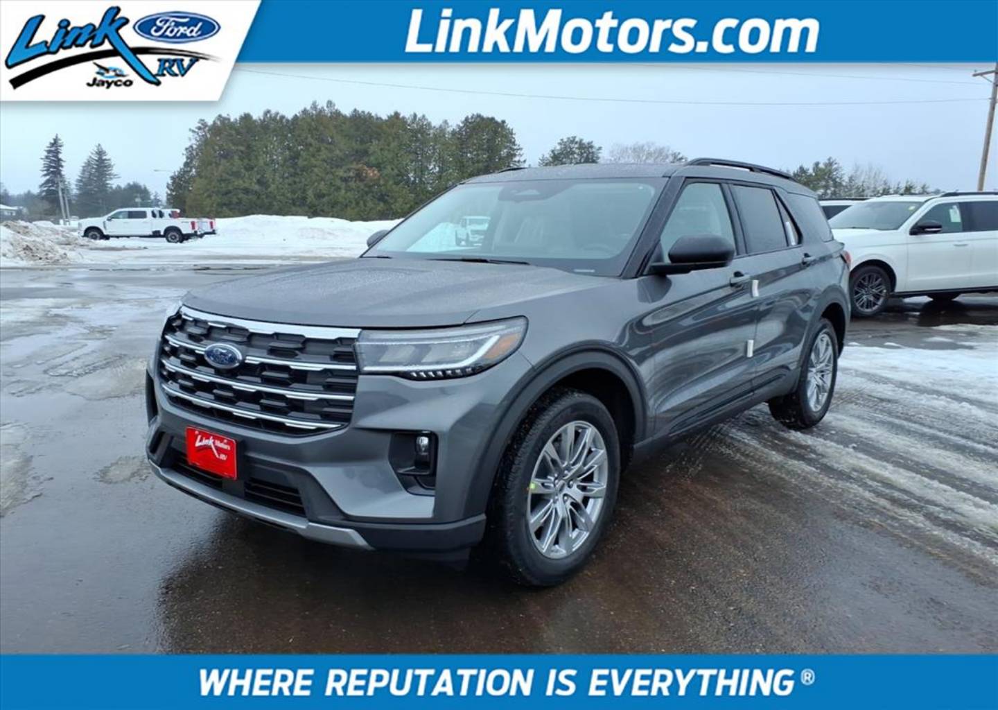 2026 Ford Explorer Active's photo