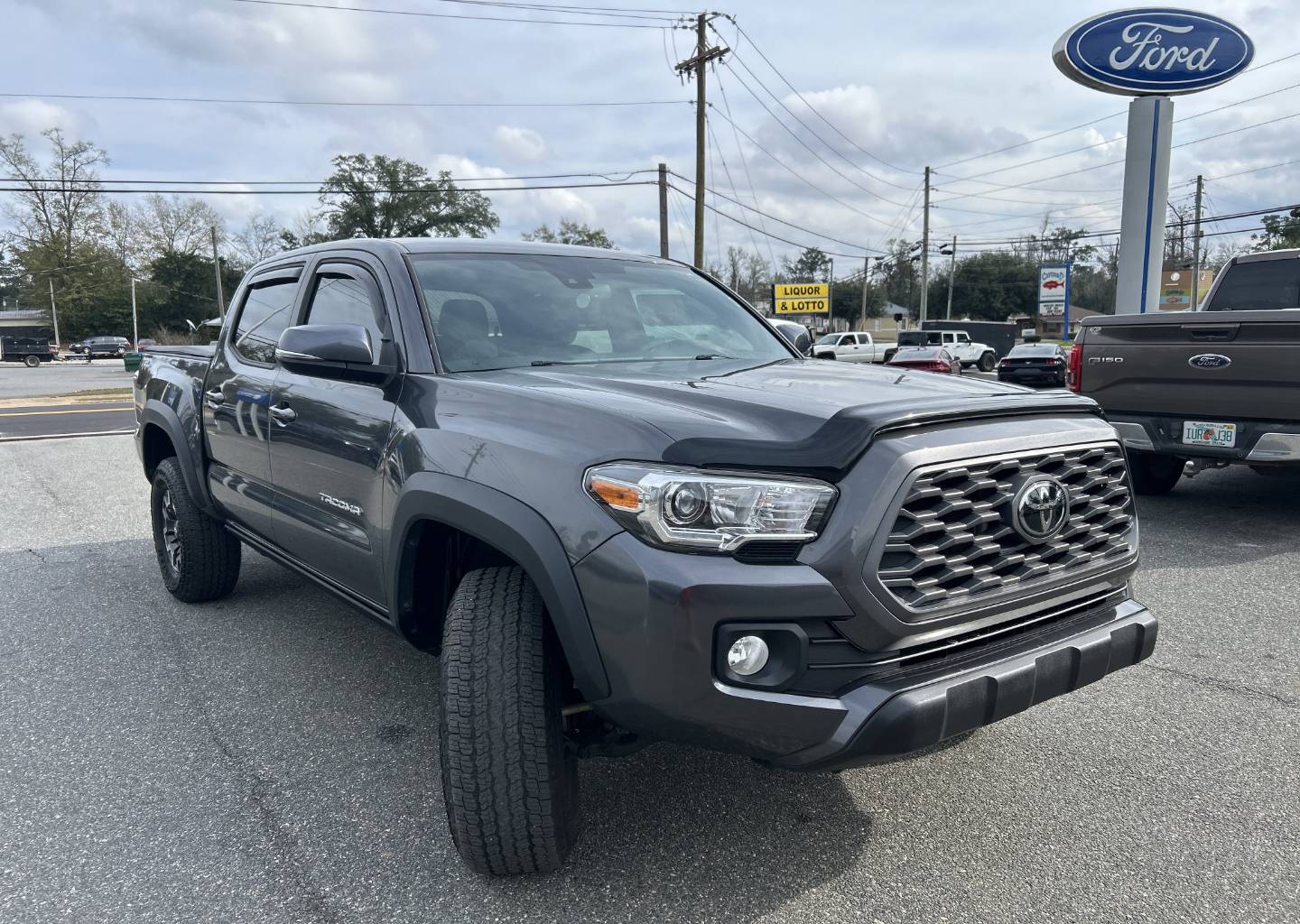 2022 Toyota Tacoma TRD Off Road's photo