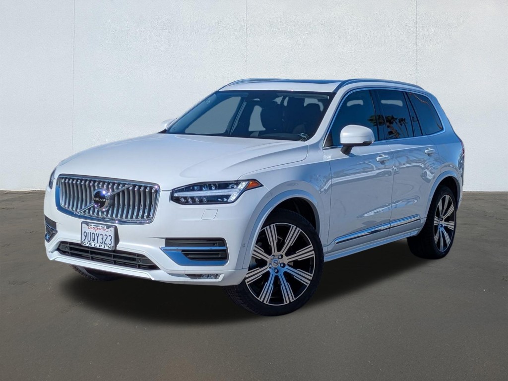 2025 Volvo XC90 B6 Plus 7-Seater