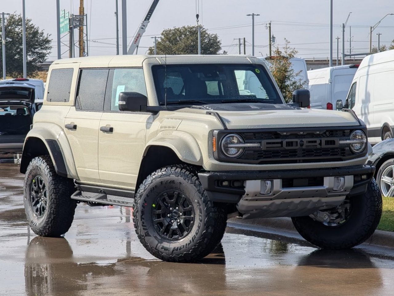 2025 Ford Bronco Raptor 4x4's photo