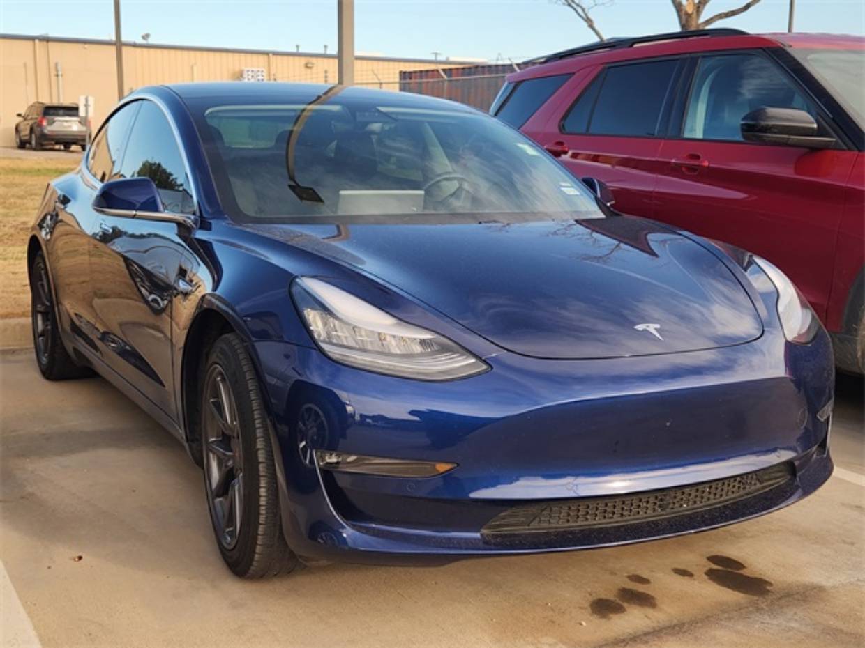 2019 Tesla Model 3 Base's photo