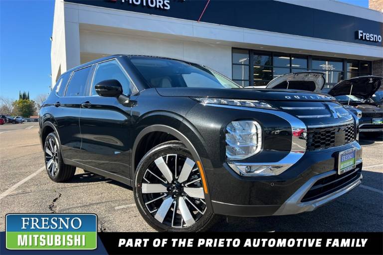 2026 Mitsubishi Outlander SE