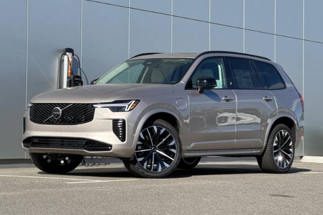 2026 Volvo XC90 Plug-In Hybrid T8 Ultra