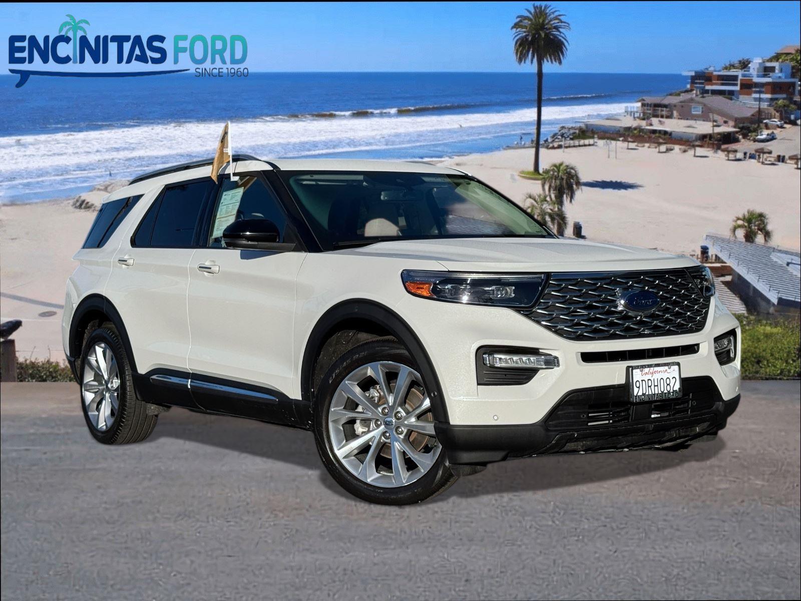 2022 Ford Explorer Platinum's photo
