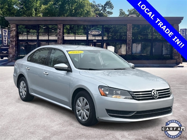 2012 Volkswagen Passat S's photo