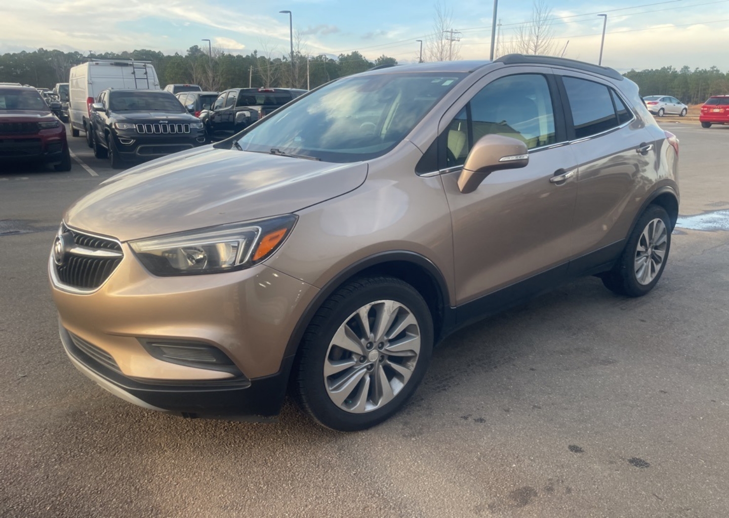 2018 Buick Encore Preferred's photo