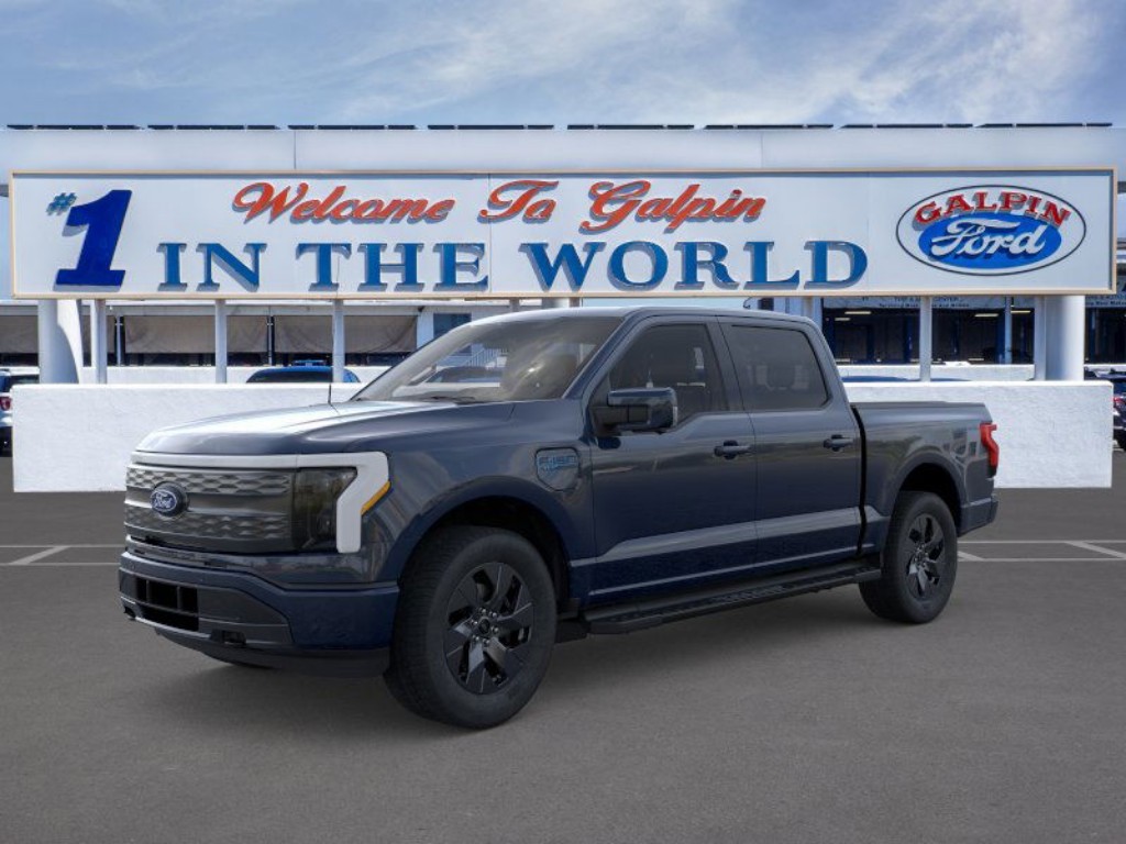 2025 Ford F-150 Lightning LARIAT