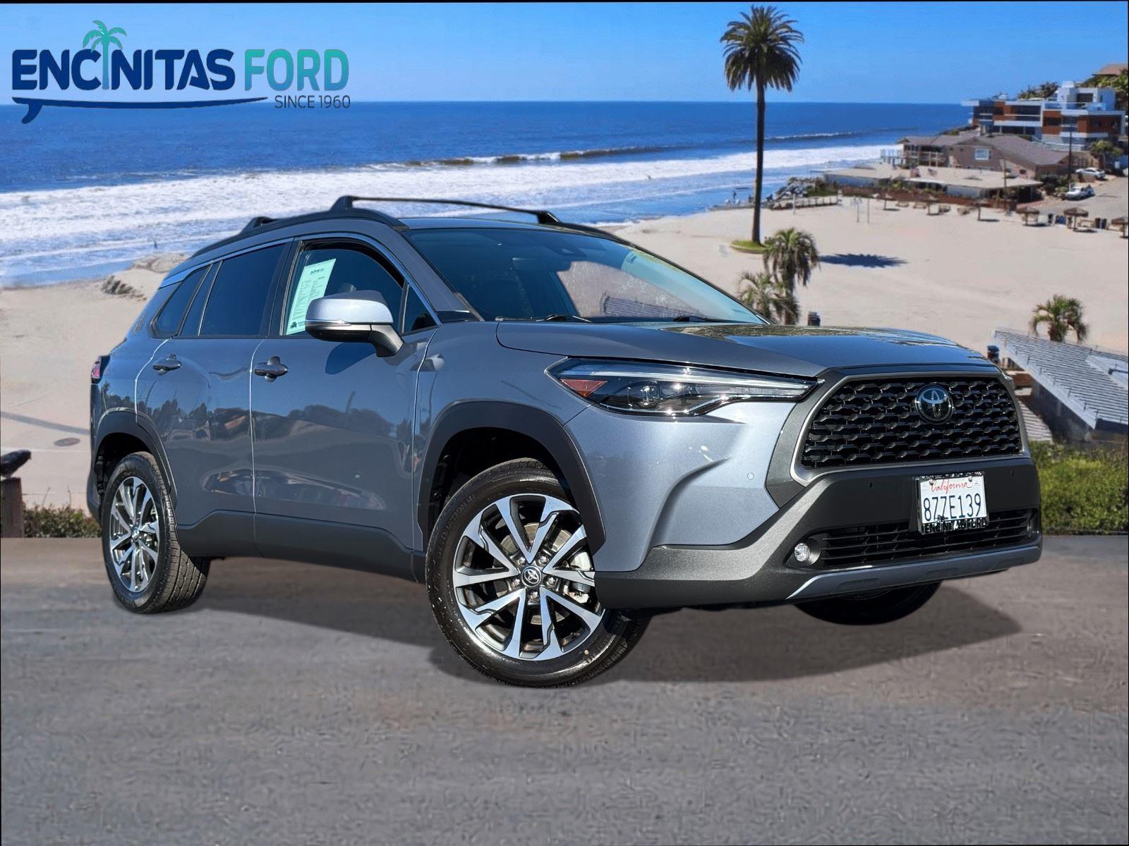 2022 Toyota Corolla Cross XLE's photo