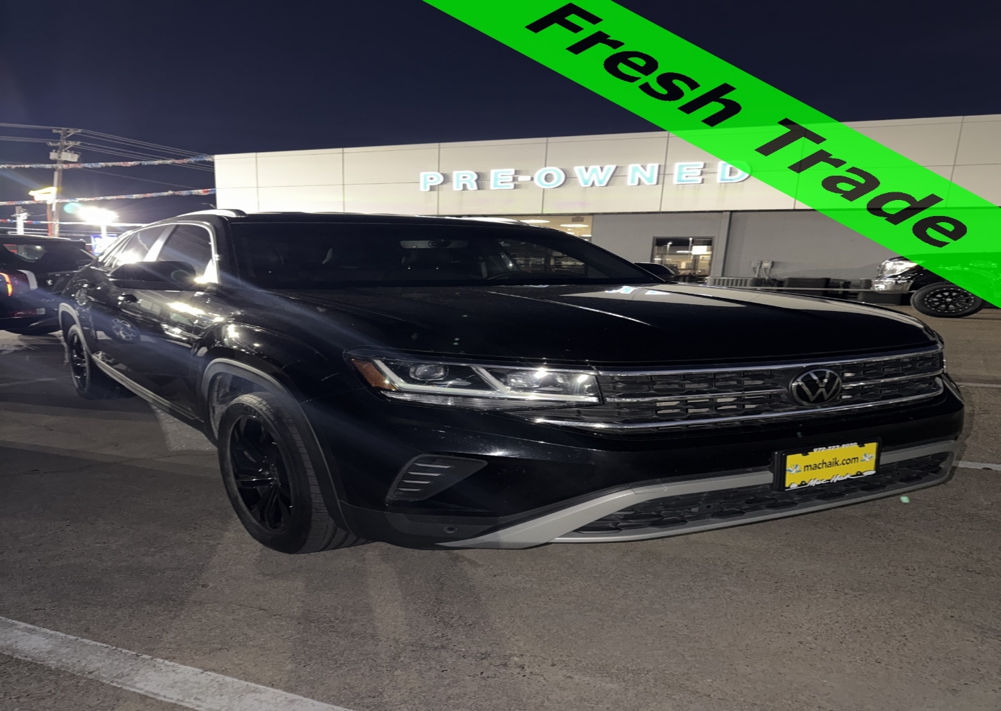 2023 Volkswagen Atlas Cross Sport SE's photo