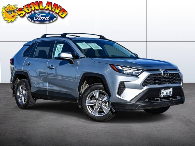 2023 Toyota RAV4 XLE