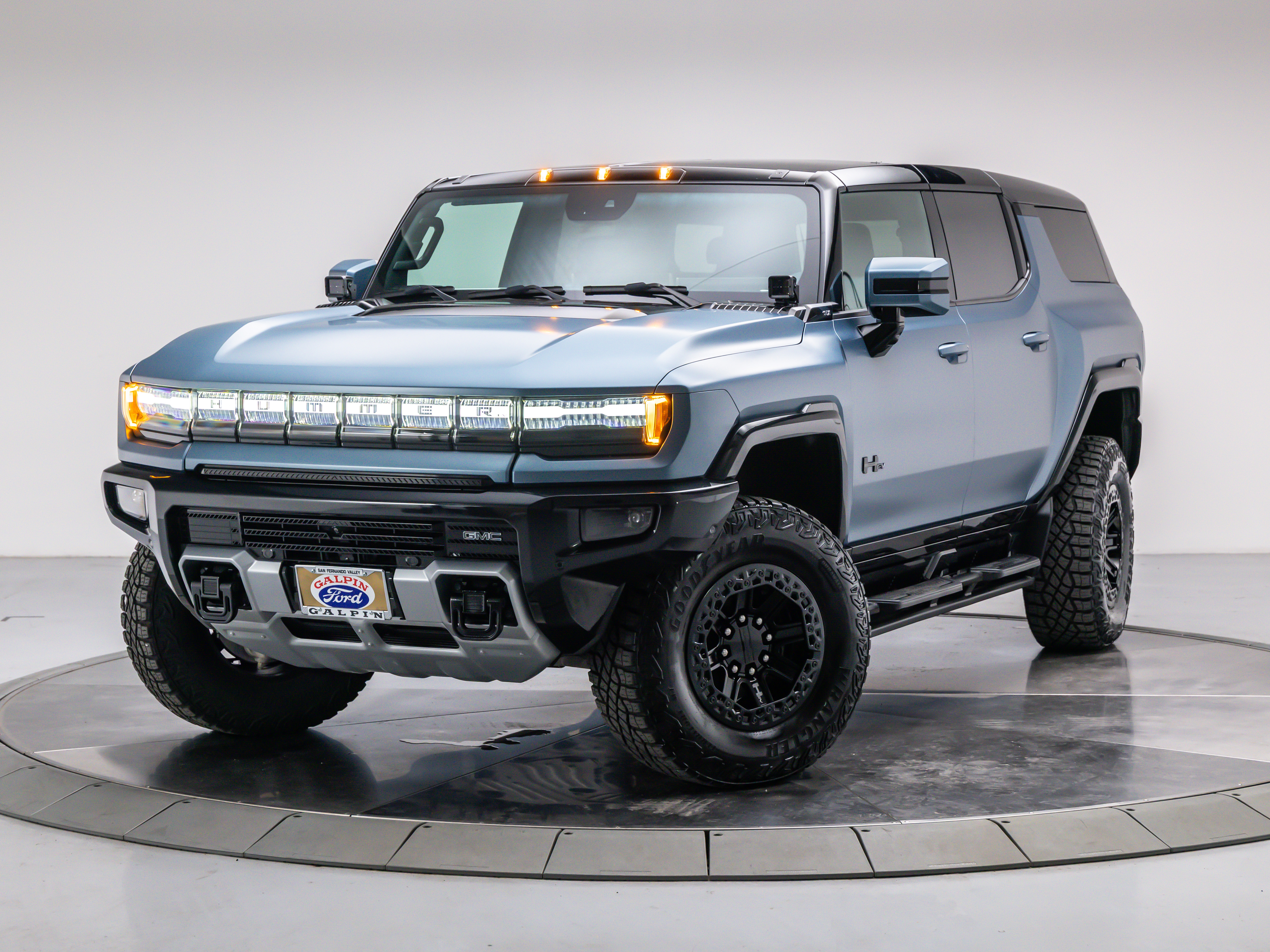 2024 GMC Hummer EV 3X's photo