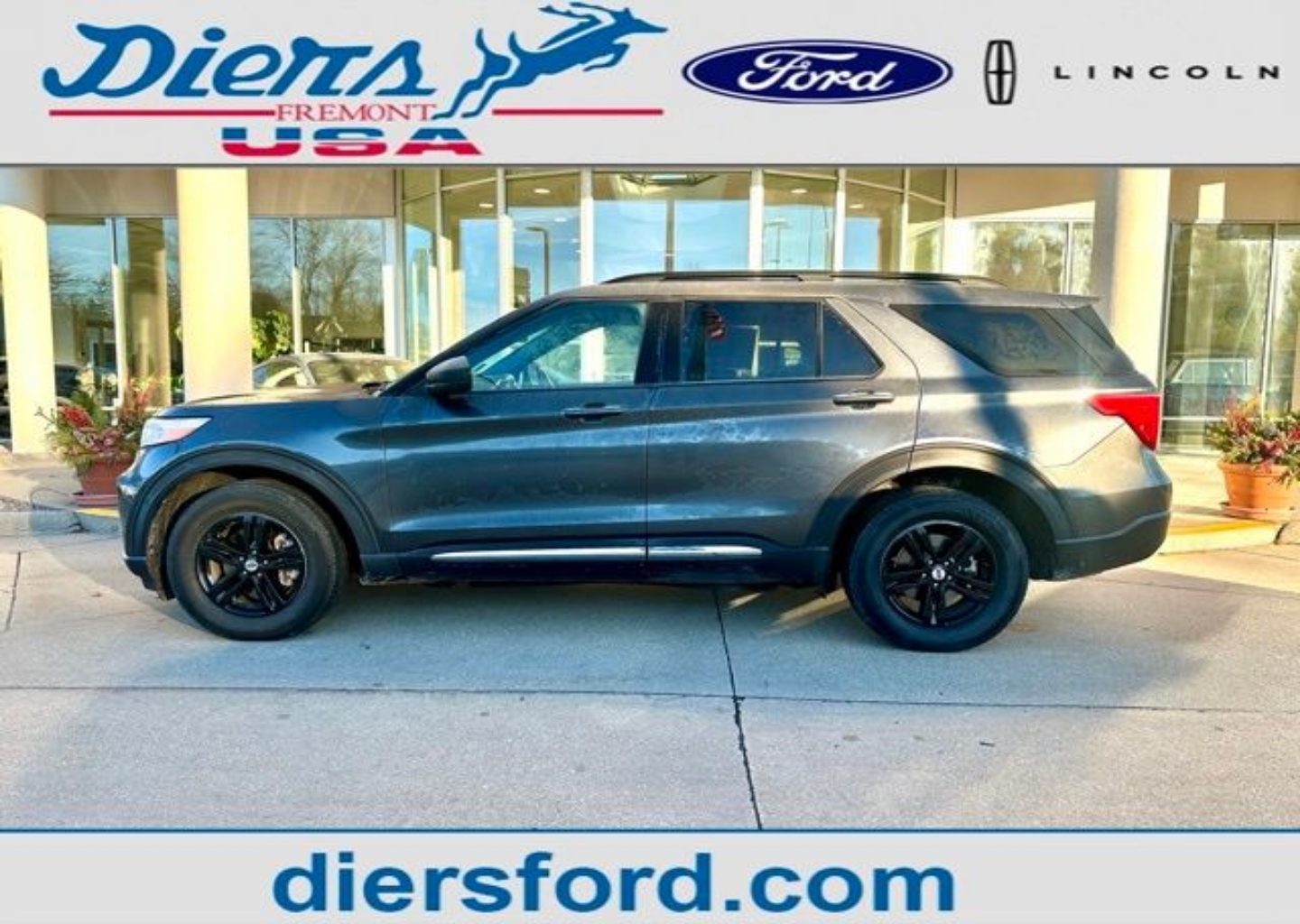 2020 Ford Explorer XLT's photo